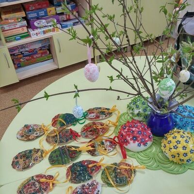 Velykinė dekoracija iš molio - kiaušinis