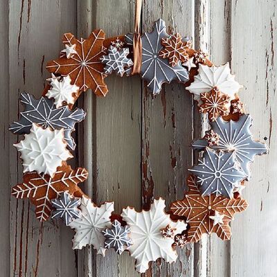 Kalėdų vainikas iš molio